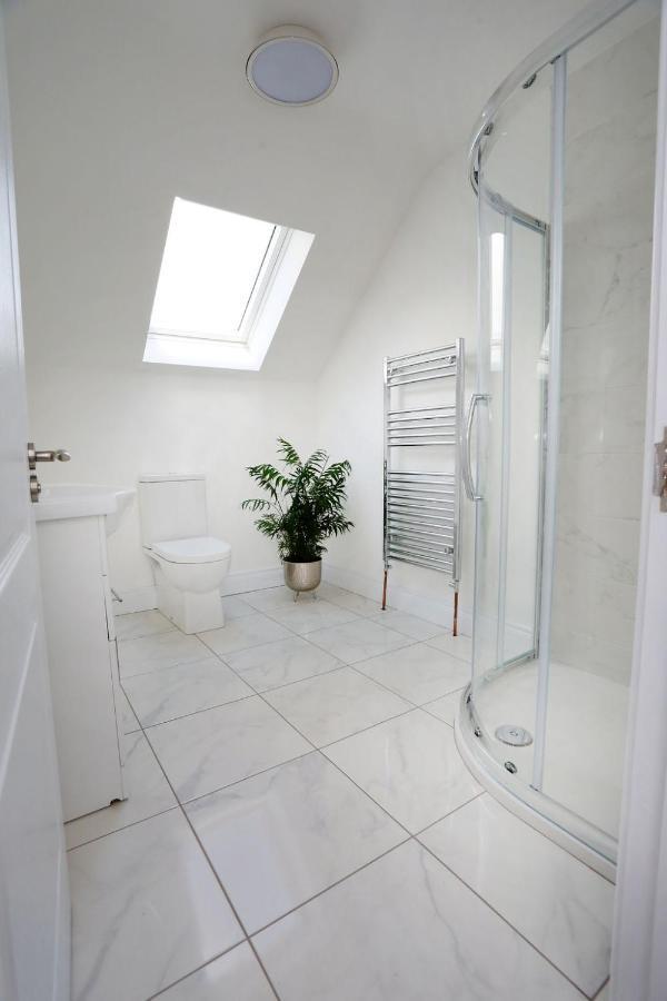 Luxury 6 Bedroom Spiddal Villa, Jacuzzi, Balcony Galway Exterior photo
