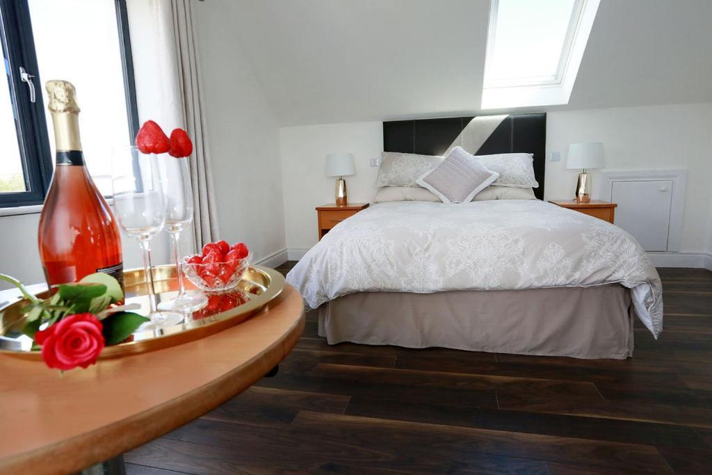 Luxury 6 Bedroom Spiddal Villa, Jacuzzi, Balcony Galway Exterior photo
