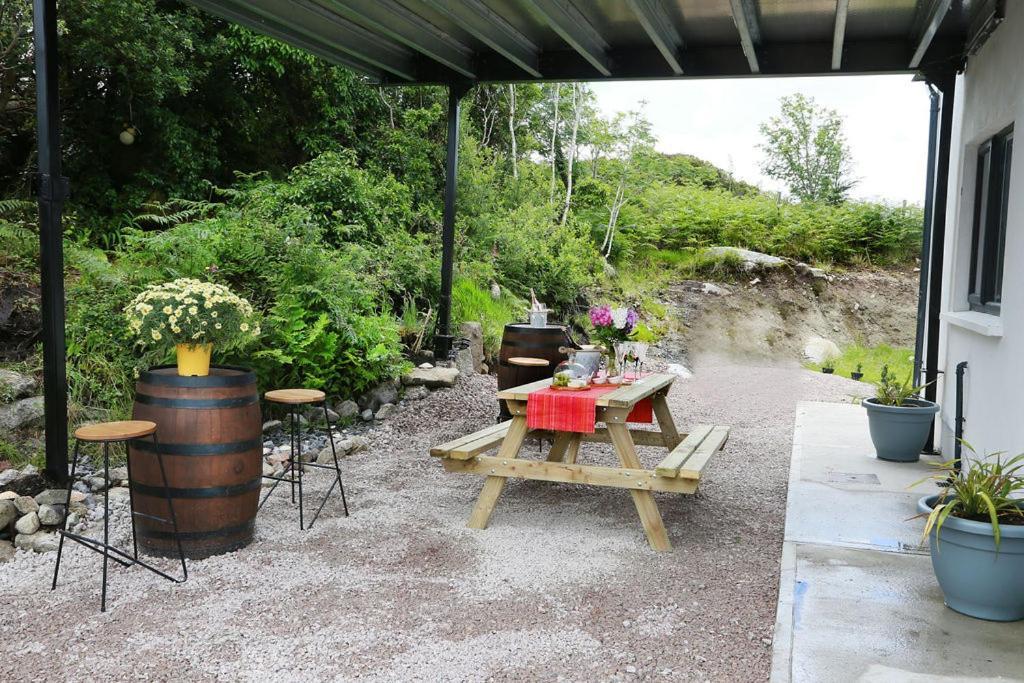 Luxury 6 Bedroom Spiddal Villa, Jacuzzi, Balcony Galway Exterior photo